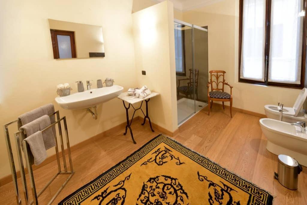بارما C-Rooms, Residenza Correggio المظهر الخارجي الصورة